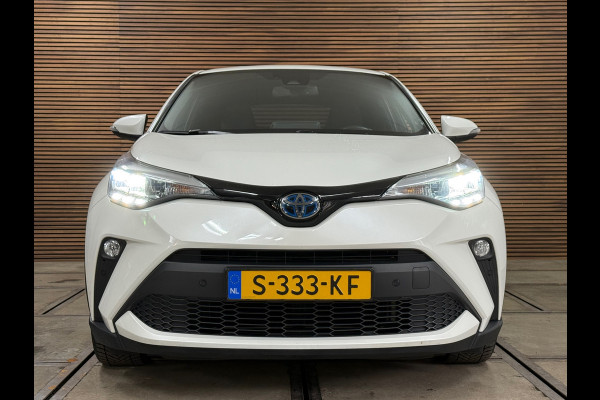 Toyota C-HR 1.8 Hybrid Business Plus | 18' inch | Camera | Carplay | LED | DAB | Adaptive Cruise Control