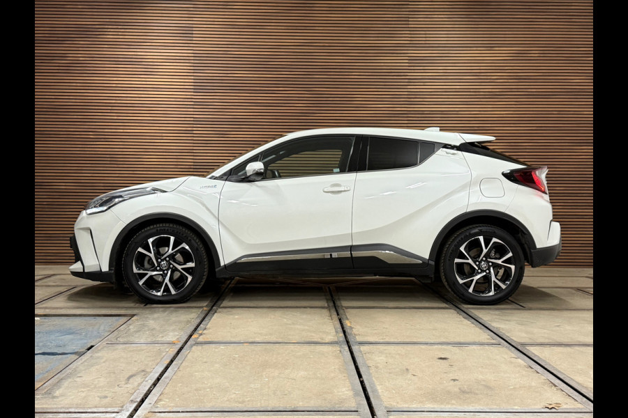 Toyota C-HR 1.8 Hybrid Business Plus | 18' inch | Camera | Carplay | LED | DAB | Adaptive Cruise Control