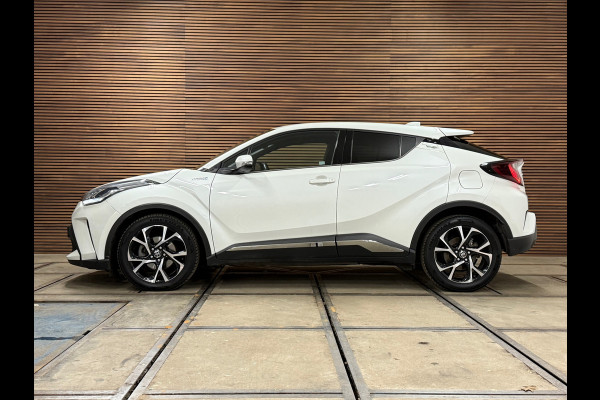 Toyota C-HR 1.8 Hybrid Business Plus | 18' inch | Camera | Carplay | LED | DAB | Adaptive Cruise Control