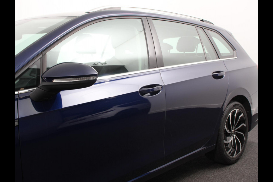 Volkswagen GOLF Variant 1.5 eTSI 150pk DSG Style | Navigatie | Apple Carplay/Android Auto | Climate Control | Camera | Parkeersensoren | Park Assist | Adaptive Cruise control | Wegklapbare trekhaak | Stoel- en stuurverwarming | Climatronic | Virtual Cockpit