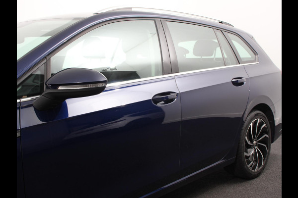 Volkswagen GOLF Variant 1.5 eTSI 150pk DSG Style | Navigatie | Apple Carplay/Android Auto | Climate Control | Camera | Parkeersensoren | Park Assist | Adaptive Cruise control | Wegklapbare trekhaak | Stoel- en stuurverwarming | Climatronic | Virtual Cockpit