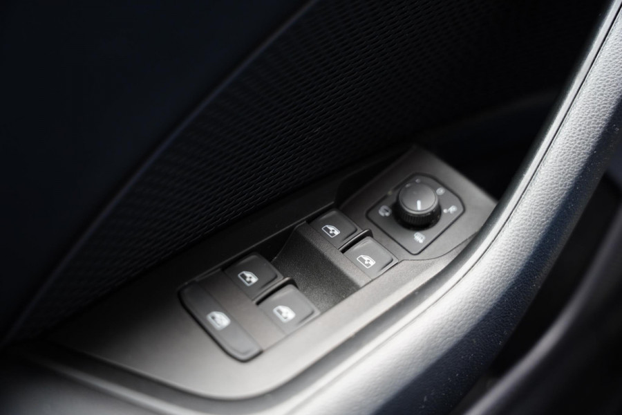 Škoda Octavia Combi 1.0 e-TSI Sport Business