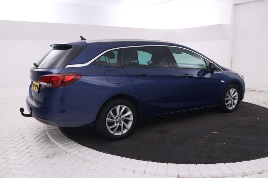 Opel Astra Sports Tourer 1.5 CDTI Elegance Navigatie, schuifdak, Halfleder, Trekhaak, Climate,