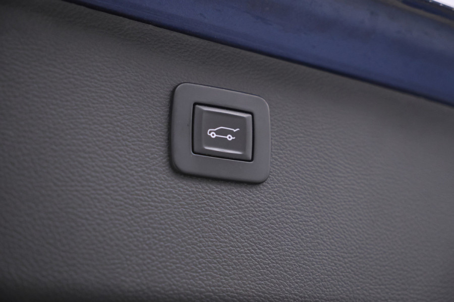 Opel Astra Sports Tourer 1.5 CDTI Elegance Navigatie, schuifdak, Halfleder, Trekhaak, Climate,