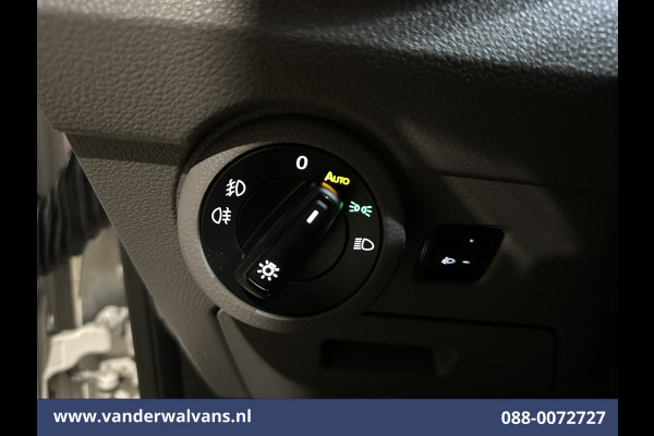 Volkswagen Transporter 2.0 TDI 150pk L2H1 Euro6 Airco | Navigatie | Apple Carplay | Cruisecontrol Trekhaak, Android Auto, Parkeersensoren