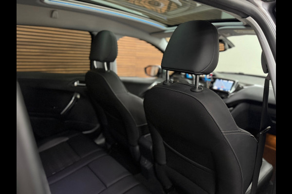 Peugeot 2008 1.2 PureTech 130 PK Allure | Half Leer | Trekhaak | 16' inch | Pano | Camera | Dealer Onderhouden