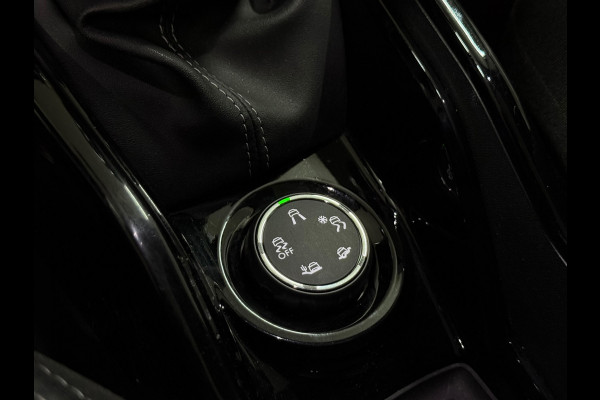 Peugeot 2008 1.2 PureTech 130 PK Allure | Half Leer | Trekhaak | 16' inch | Pano | Camera | Dealer Onderhouden