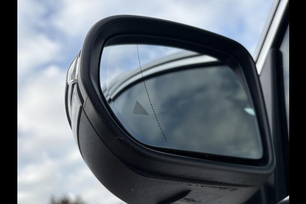 Mercedes-Benz Glb 200 Business Solution Luxury 163pk | Dodehoeksensoren | Elektrische Achterklep | Volledig Leder | Stoelverwarming | Achteruitrijcamera | Eerste eigenaar