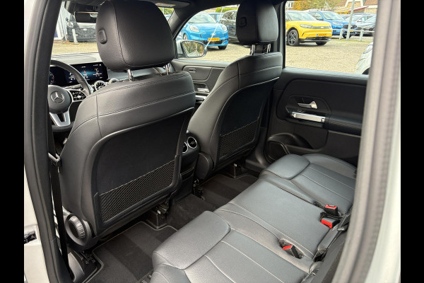 Mercedes-Benz Glb 200 Business Solution Luxury 163pk | Dodehoeksensoren | Elektrische Achterklep | Volledig Leder | Stoelverwarming | Achteruitrijcamera | Eerste eigenaar