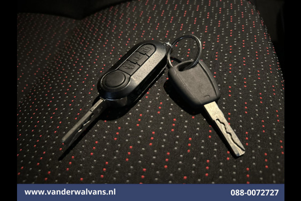 Peugeot Boxer 2.0 BlueHDI 130pk L1H1 Euro6 Airco | Imperiaal | Camera | 2500kg Trekhaak | Cruisecontrol Lichtmetalen Velgen, Bijrijdersbank