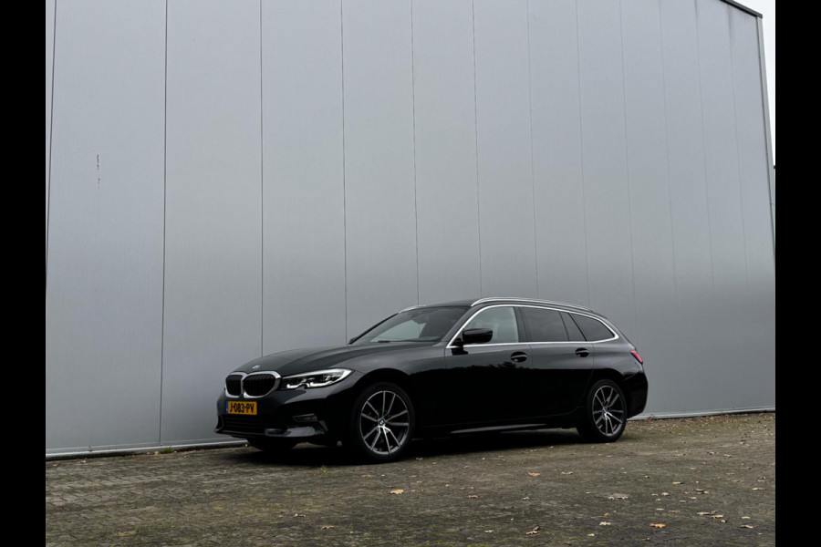 BMW 3 Serie Touring 320i HIGH EXECUTIVE VOL PANORAMADAK LEDER STOELVERWARMING NAP DEALER ONDERHOUDEN ORIG NEDERLANDSE AUTO M SPORT