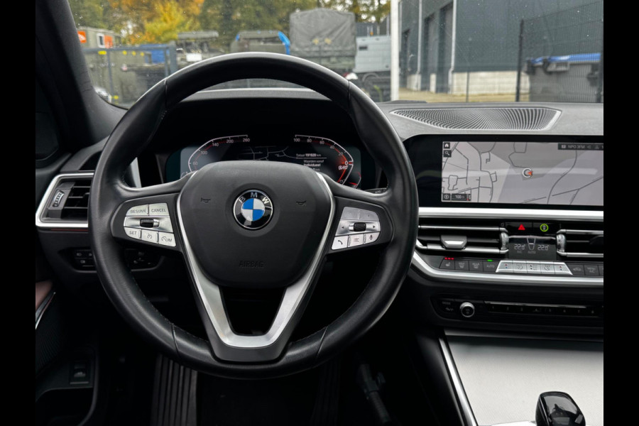 BMW 3 Serie Touring 320i HIGH EXECUTIVE VOL PANORAMADAK LEDER STOELVERWARMING NAP DEALER ONDERHOUDEN ORIG NEDERLANDSE AUTO M SPORT