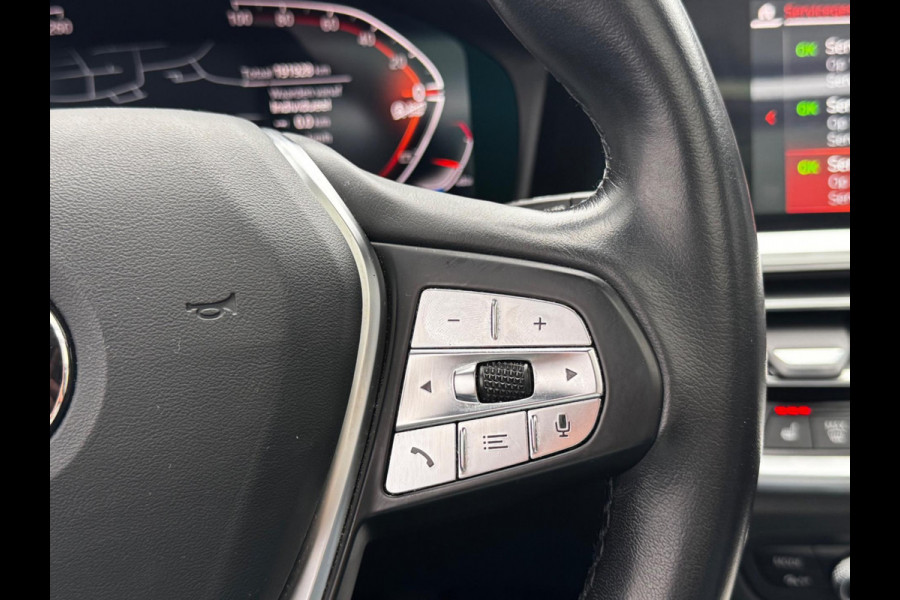 BMW 3 Serie Touring 320i HIGH EXECUTIVE VOL PANORAMADAK LEDER STOELVERWARMING NAP DEALER ONDERHOUDEN ORIG NEDERLANDSE AUTO M SPORT