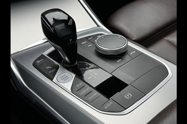 BMW 3 Serie Touring 320i HIGH EXECUTIVE VOL PANORAMADAK LEDER STOELVERWARMING NAP DEALER ONDERHOUDEN ORIG NEDERLANDSE AUTO M SPORT