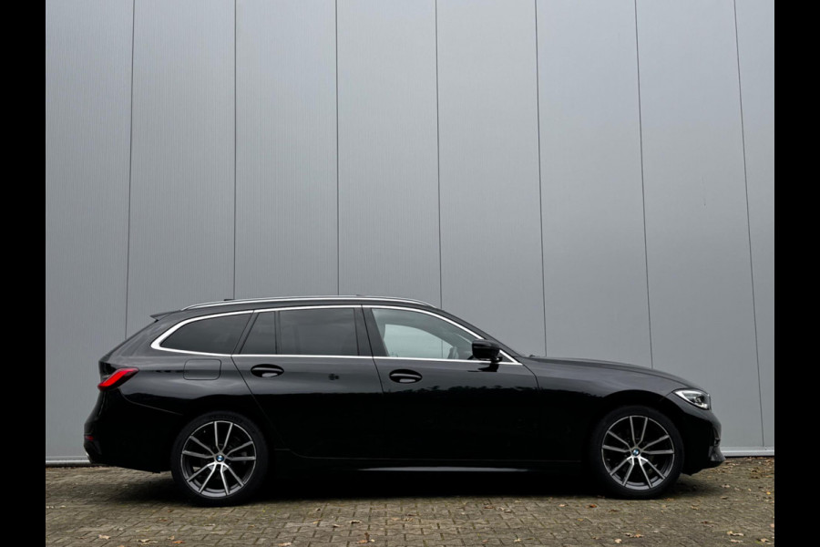 BMW 3 Serie Touring 320i HIGH EXECUTIVE VOL PANORAMADAK LEDER STOELVERWARMING NAP DEALER ONDERHOUDEN ORIG NEDERLANDSE AUTO M SPORT