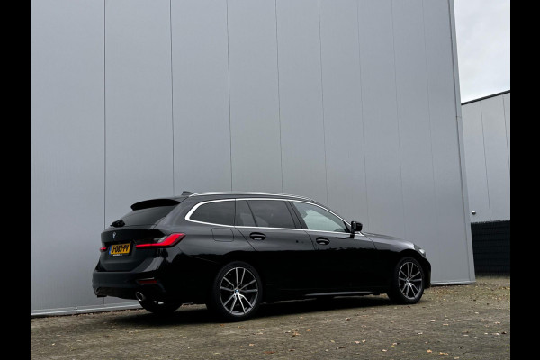 BMW 3 Serie Touring 320i HIGH EXECUTIVE VOL PANORAMADAK LEDER STOELVERWARMING NAP DEALER ONDERHOUDEN ORIG NEDERLANDSE AUTO M SPORT