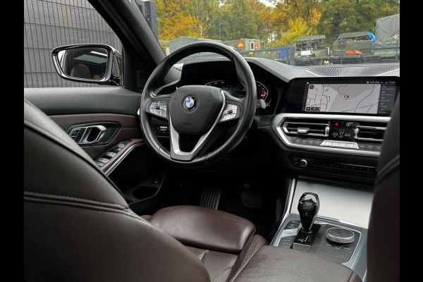 BMW 3 Serie Touring 320i HIGH EXECUTIVE VOL PANORAMADAK LEDER STOELVERWARMING NAP DEALER ONDERHOUDEN ORIG NEDERLANDSE AUTO M SPORT