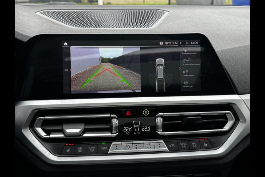 BMW 3 Serie Touring 320i HIGH EXECUTIVE VOL PANORAMADAK LEDER STOELVERWARMING NAP DEALER ONDERHOUDEN ORIG NEDERLANDSE AUTO M SPORT