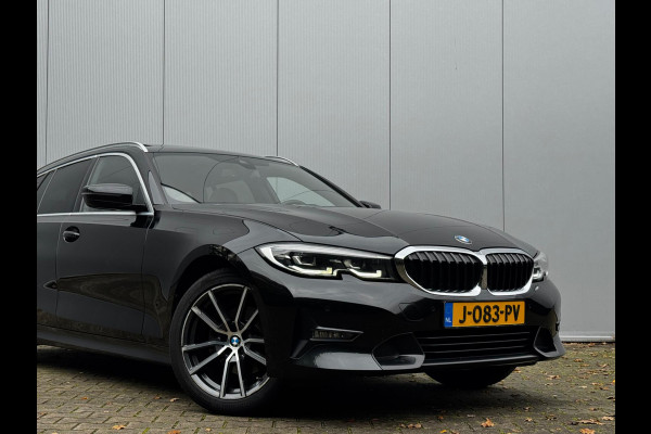 BMW 3 Serie Touring 320i HIGH EXECUTIVE VOL PANORAMADAK LEDER STOELVERWARMING NAP DEALER ONDERHOUDEN ORIG NEDERLANDSE AUTO M SPORT