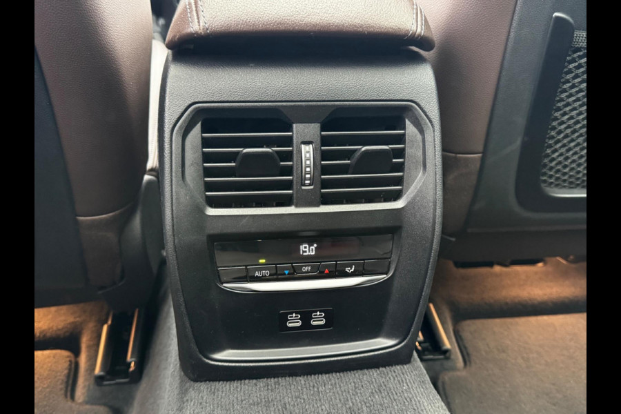BMW 3 Serie Touring 320i HIGH EXECUTIVE VOL PANORAMADAK LEDER STOELVERWARMING NAP DEALER ONDERHOUDEN ORIG NEDERLANDSE AUTO M SPORT