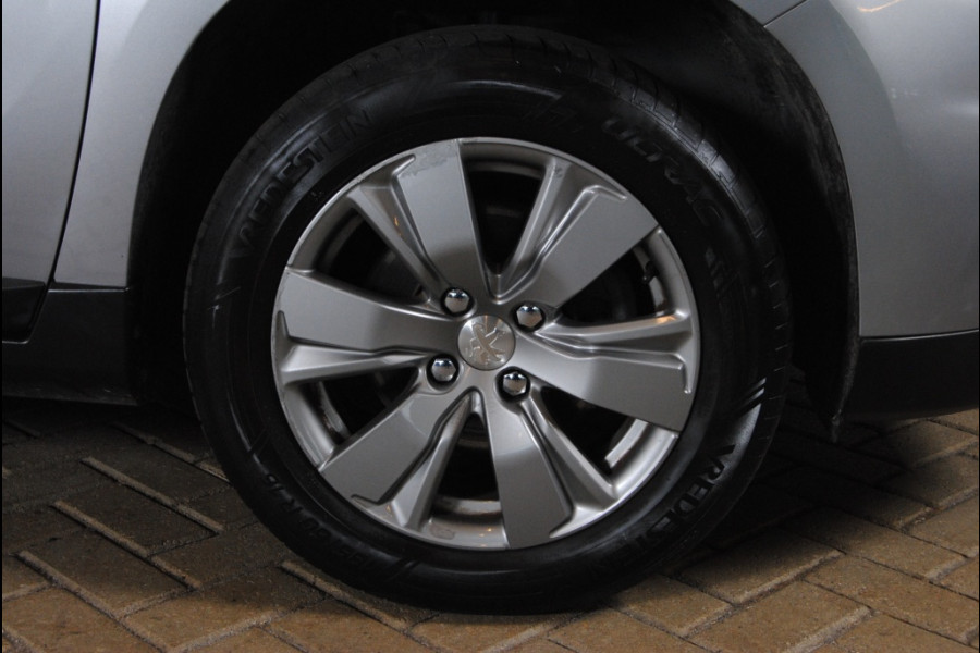 Peugeot 2008 1.2 PureT. Blue Lion