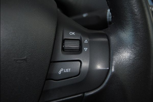 Peugeot 2008 1.2 PureT. Blue Lion