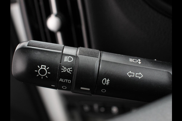 Kia Picanto 1.0 DPi Automaat DynamicLine | Navigatie | Apple Carplay/Android Auto | Airco | Camera | DAB | Lichtmetalen velgen | Bluetooth