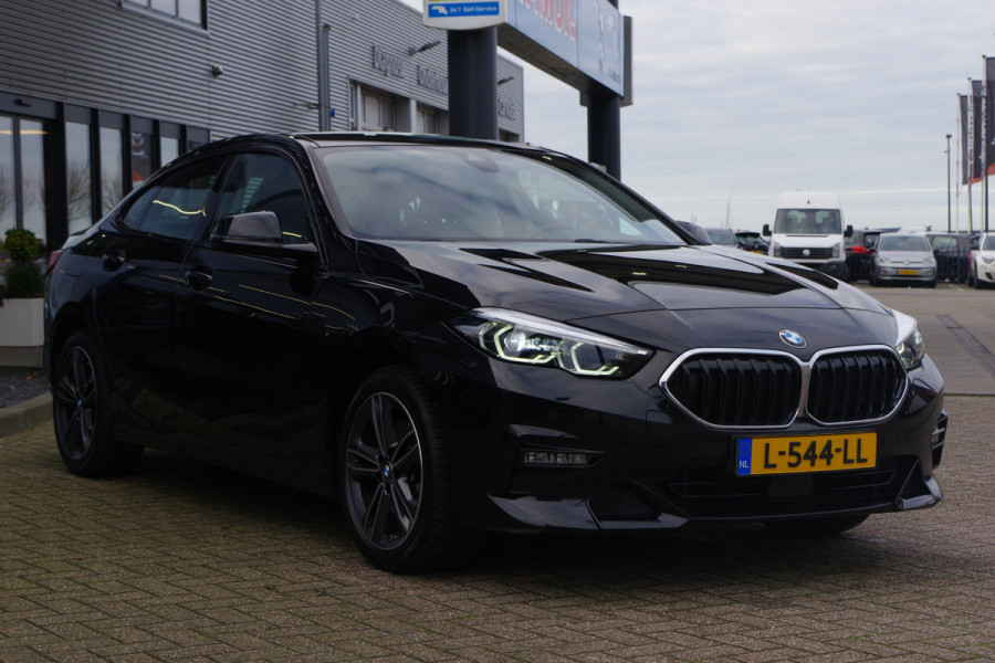BMW 2 Serie Gran Coupé 218i Automaat Sport Line Business Edition, LED, Sportstoelen, Cruise Control, Carplay, Camera