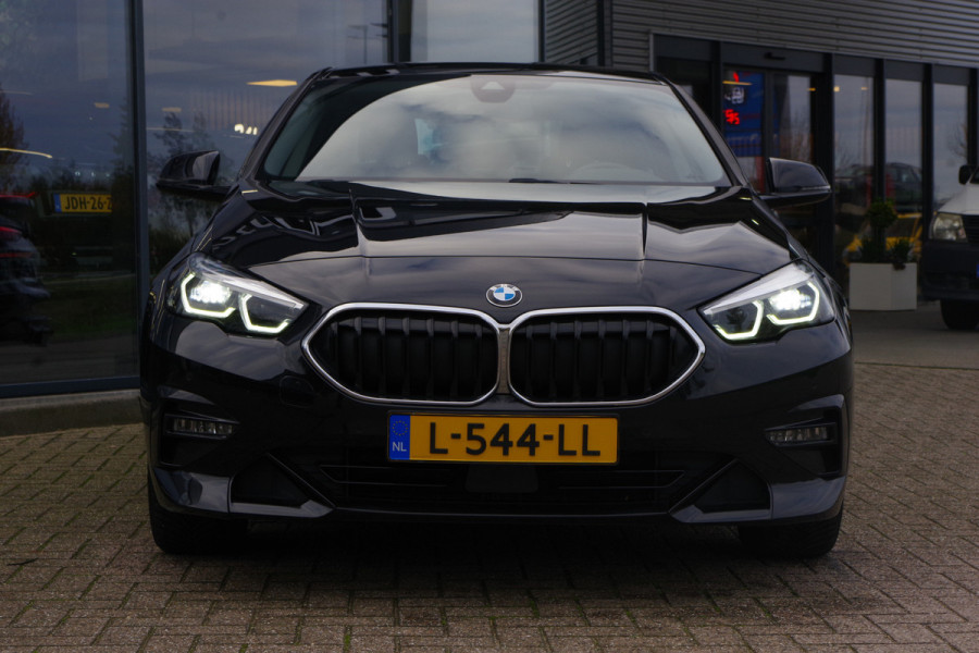 BMW 2 Serie Gran Coupé 218i Automaat Sport Line Business Edition, LED, Sportstoelen, Cruise Control, Carplay, Camera