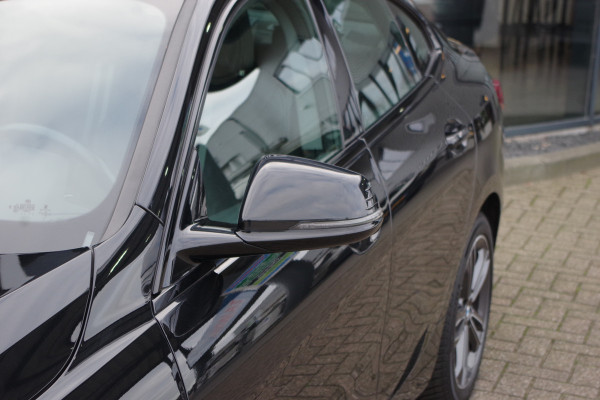 BMW 2 Serie Gran Coupé 218i Automaat Sport Line Business Edition, LED, Sportstoelen, Cruise Control, Carplay, Camera