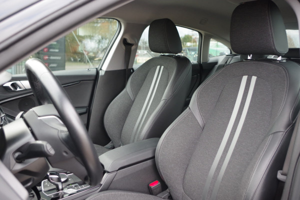 BMW 2 Serie Gran Coupé 218i Automaat Sport Line Business Edition, LED, Sportstoelen, Cruise Control, Carplay, Camera