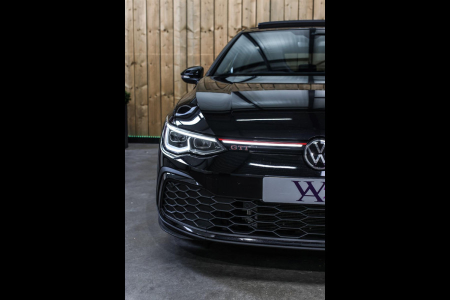 Volkswagen Golf 2.0 TSI GTI *Pano*Camera*Stoel- Stuurverwarming*