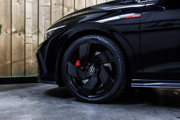 Volkswagen Golf 2.0 TSI GTI *Pano*Camera*Stoel- Stuurverwarming*