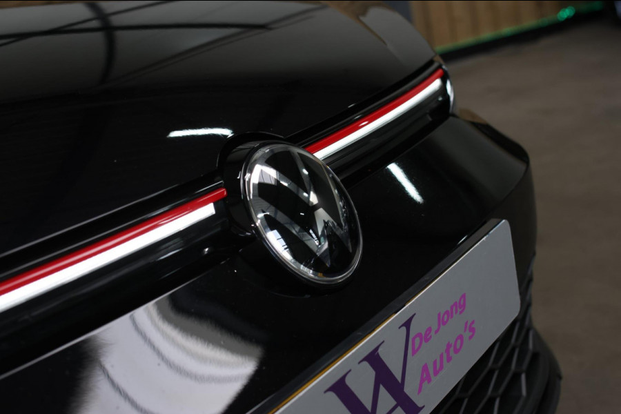 Volkswagen Golf 2.0 TSI GTI *Pano*Camera*Stoel- Stuurverwarming*