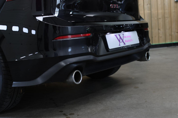 Volkswagen Golf 2.0 TSI GTI *Pano*Camera*Stoel- Stuurverwarming*