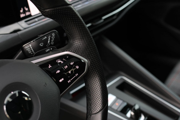 Volkswagen Golf 2.0 TSI GTI *Pano*Camera*Stoel- Stuurverwarming*