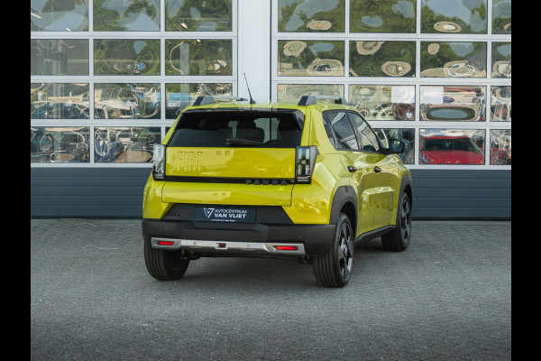 Fiat Grande Panda La Prima 11 kW 44 kWh | Uit voorraad leverbaar | Clima | Cruise | Camera | Apple Carplay | 17" | Navi | Winter Pack