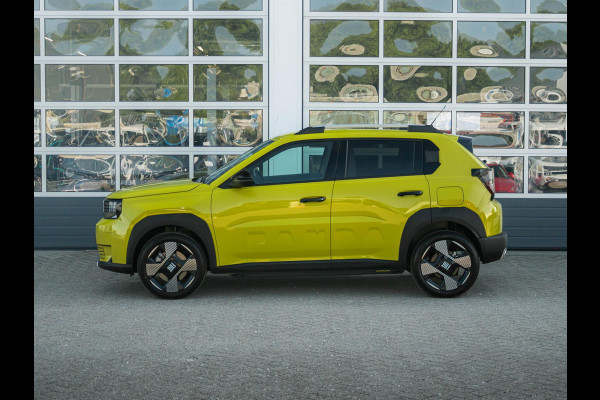 Fiat Grande Panda La Prima 11 kW 44 kWh | Uit voorraad leverbaar | Clima | Cruise | Camera | Apple Carplay | 17" | Navi | Winter Pack