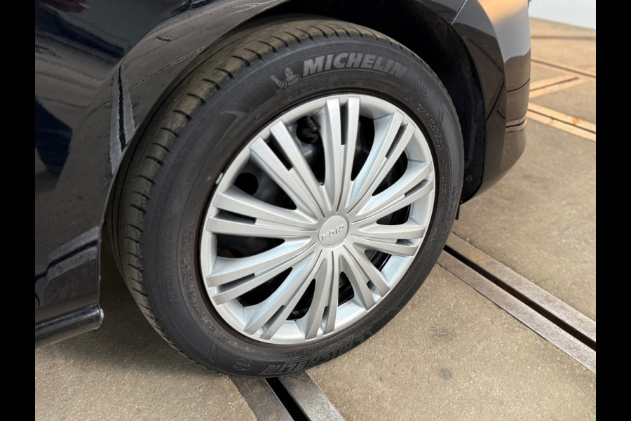 Ford Fiesta 1.1 Trend 5 deurs | Cruise Control | Airco | NAP | Bluetooth | Verwarmde Voorruit