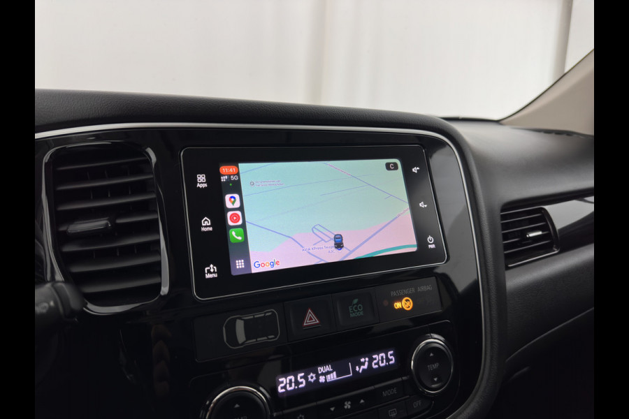 Mitsubishi Outlander 2.0 PHEV (Plug-In) Pure (INCL-BTW) Aut. *LEATHER-MICROFIBRE | COMFORTSEATS | CARPLAY | CAMERA | DAB+ | KEYLESS | PRIVACY-GLASS | SHIFT-PADDLES | TOWBAR | 16''ALU*