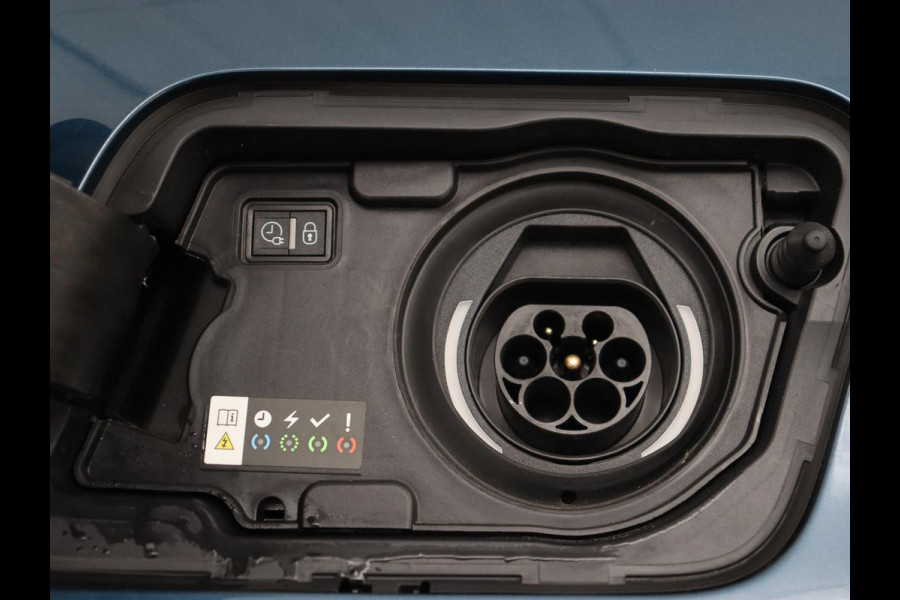 Peugeot 3008 1.6 HYbrid 225 Allure | Leder | 360 Camera | Carplay | Navigatie | Full LED | Keyless | Park Assist | Climate control | Cruise control | PHEV | Plug In