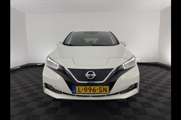 Nissan Leaf Acenta 40 kWh {SOH-90%} Aut. *ADAPTIVE-CRUISE | KEYLESS | NAVI-FULLMAP | BLIND-SPOT | DAB+ | COMFORTSEATS | DIGI-COCKPIT | PRIVACY-GLASS | CAMERA |  17"ALU*