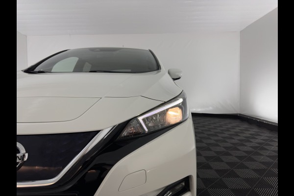 Nissan Leaf Acenta 40 kWh {SOH-90%} Aut. *ADAPTIVE-CRUISE | KEYLESS | NAVI-FULLMAP | BLIND-SPOT | DAB+ | COMFORTSEATS | DIGI-COCKPIT | PRIVACY-GLASS | CAMERA |  17"ALU*