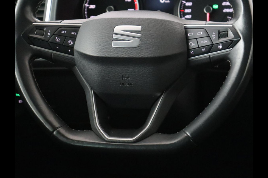 Seat Ateca 1.5 TSI Style Intens | Trekhaak | Stoelverwarming | Carplay | Full LED | Park Assist | Climate control | Cruise control