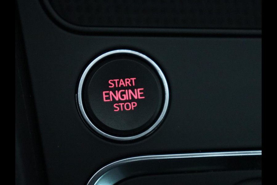 Seat Ateca 1.5 TSI Style Intens | Trekhaak | Stoelverwarming | Carplay | Full LED | Park Assist | Climate control | Cruise control