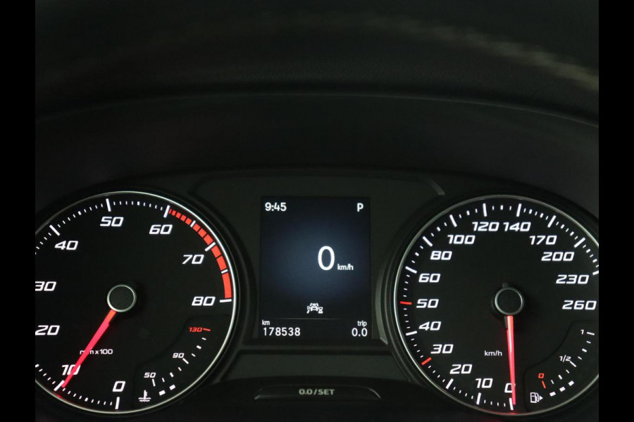 Seat Ateca 1.5 TSI Style Intens | Trekhaak | Stoelverwarming | Carplay | Full LED | Park Assist | Climate control | Cruise control