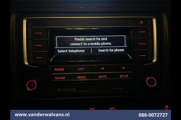 Volkswagen Transporter 2.0 TDI 150pk L2H1 Euro6 Airco | Camera | Leder | Cruisecontrol | 2500kg Trekhaak Parkeersensoren