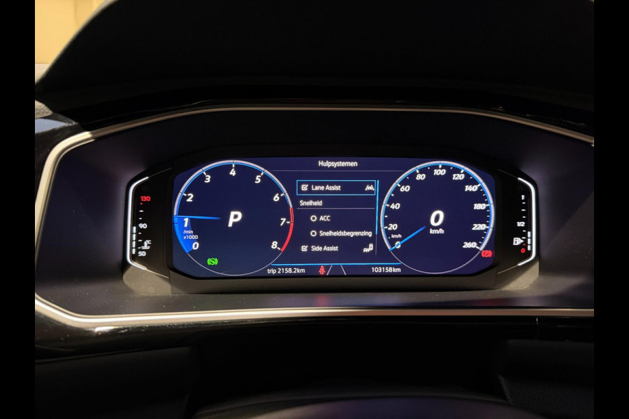 Volkswagen T-Roc 1.5 TSI R-Line Pano|IQ|Keyless|Virtual|Camera|ACC|Carplay|Stoel&Stuurverwarming|Parkassistent