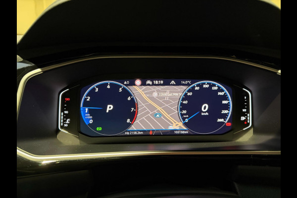 Volkswagen T-Roc 1.5 TSI R-Line Pano|IQ|Keyless|Virtual|Camera|ACC|Carplay|Stoel&Stuurverwarming|Parkassistent
