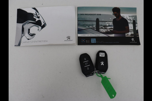 Peugeot 508 1.6 HYbrid Allure | Adaptive cruise | Half leder | Camera | Carplay | Full LED | Navigatie | Climate control | Parkeerhulp | PHEV | Plug In